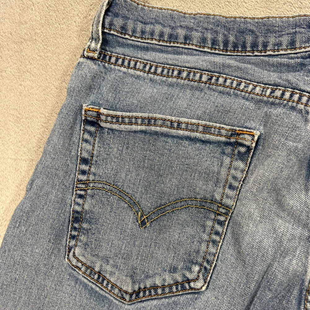 LEVI'S 514 Straight Jeans Mens 32x30 Blue Distressed Medium Wash Denim Rips - Picture 16 of 16
